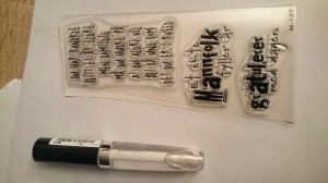 Yay, lipgloss, det er jeg smått avhengig av, og stempler!