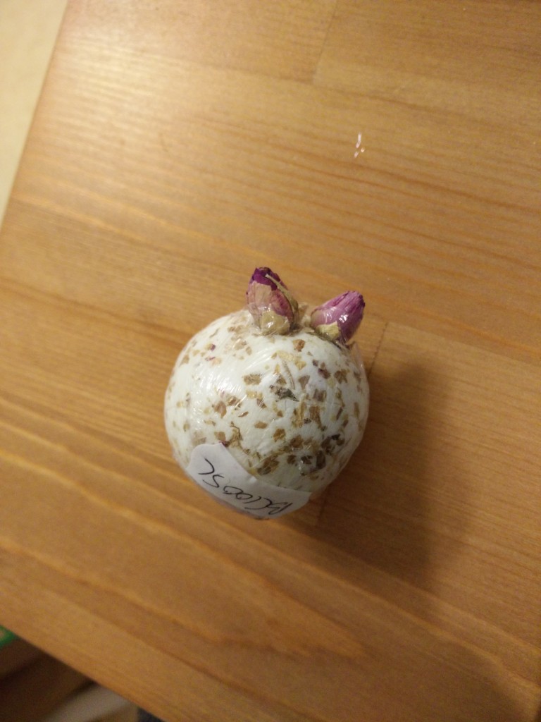 Yes! En til badekule som lukter godt og har små ører! <3