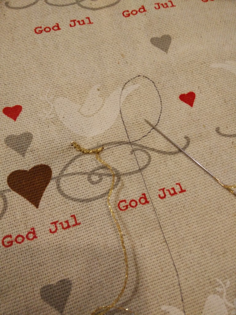 Litt broderier...